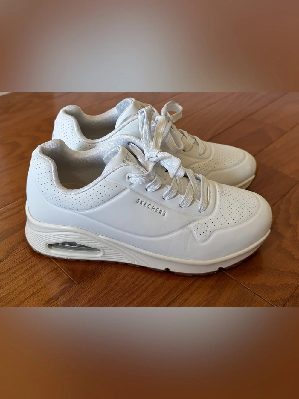 Skechers Women's Uno- Stand On Air Sneakers